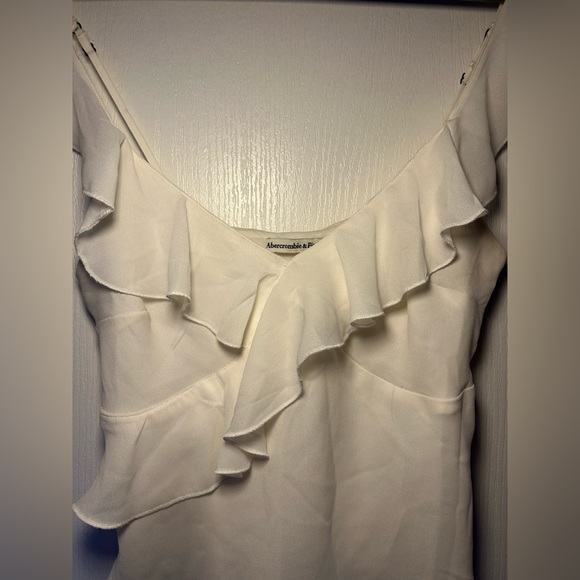 Abercrombie Sheer Ruffle Cami - Picture 2 of 4